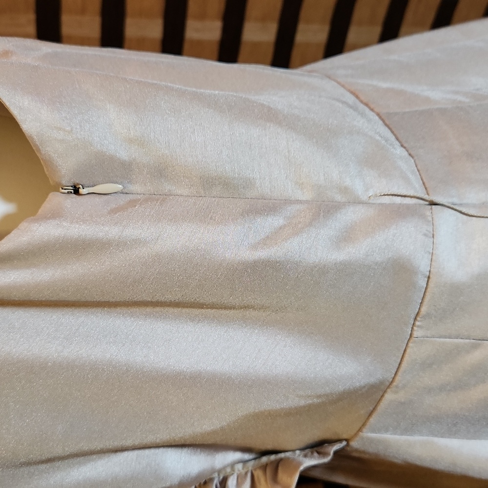 Jessica Howard gold party dress - Picture 5 of 12